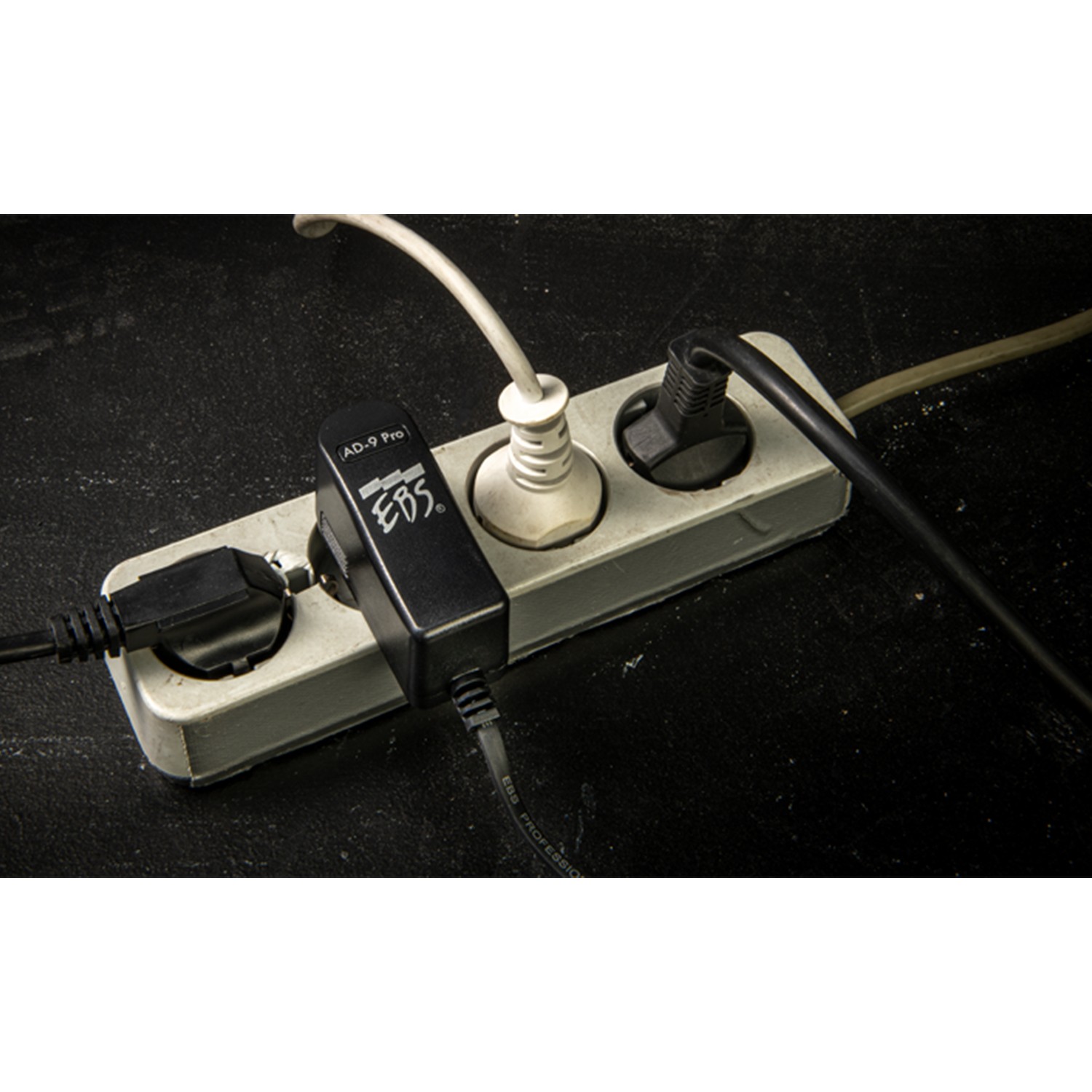 AD-9 Pro (EU) - 9 Volt Power Supply Low Noise