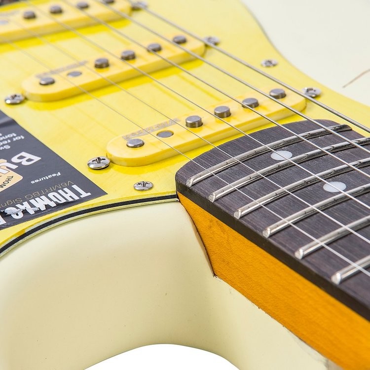 V6 ICON Thomas Blug White