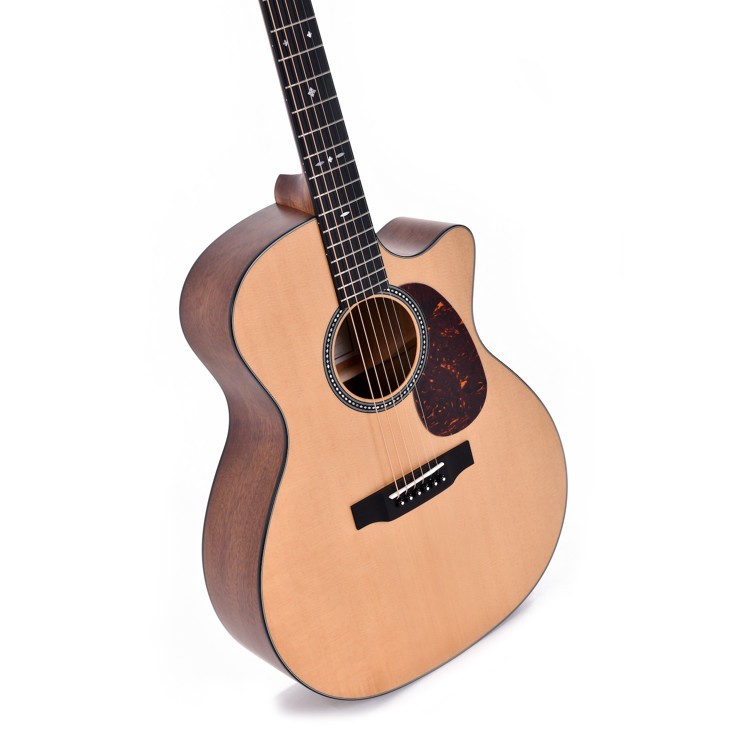 Crossroad Grand OM cutaway elettrificata