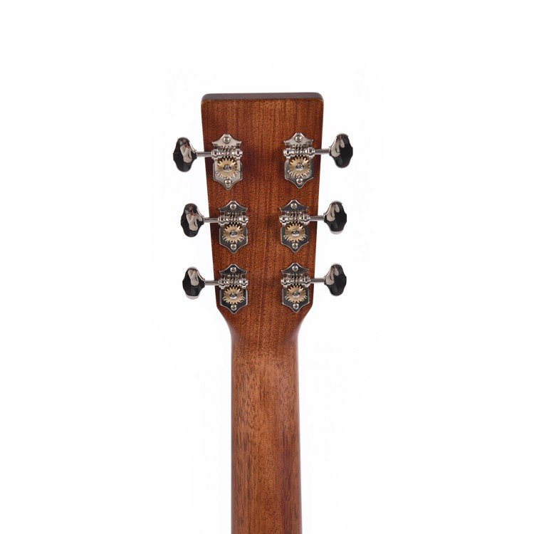 Crossroad Grand OM cutaway elettrificata