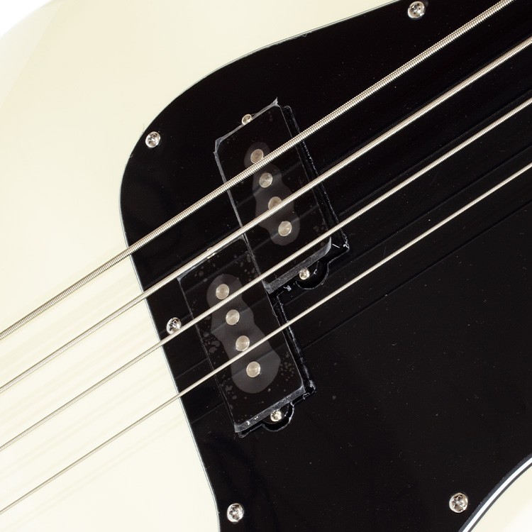 P Bass Style Vintage White