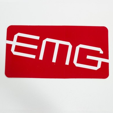 Adesivo rosso EMG con logo bianco