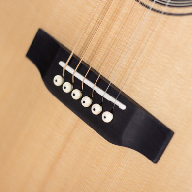 OM cutaway elettrificata natural