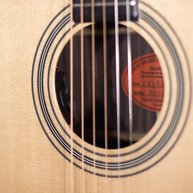 OM cutaway elettrificata natural