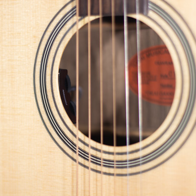 OM cutaway elettrificata natural