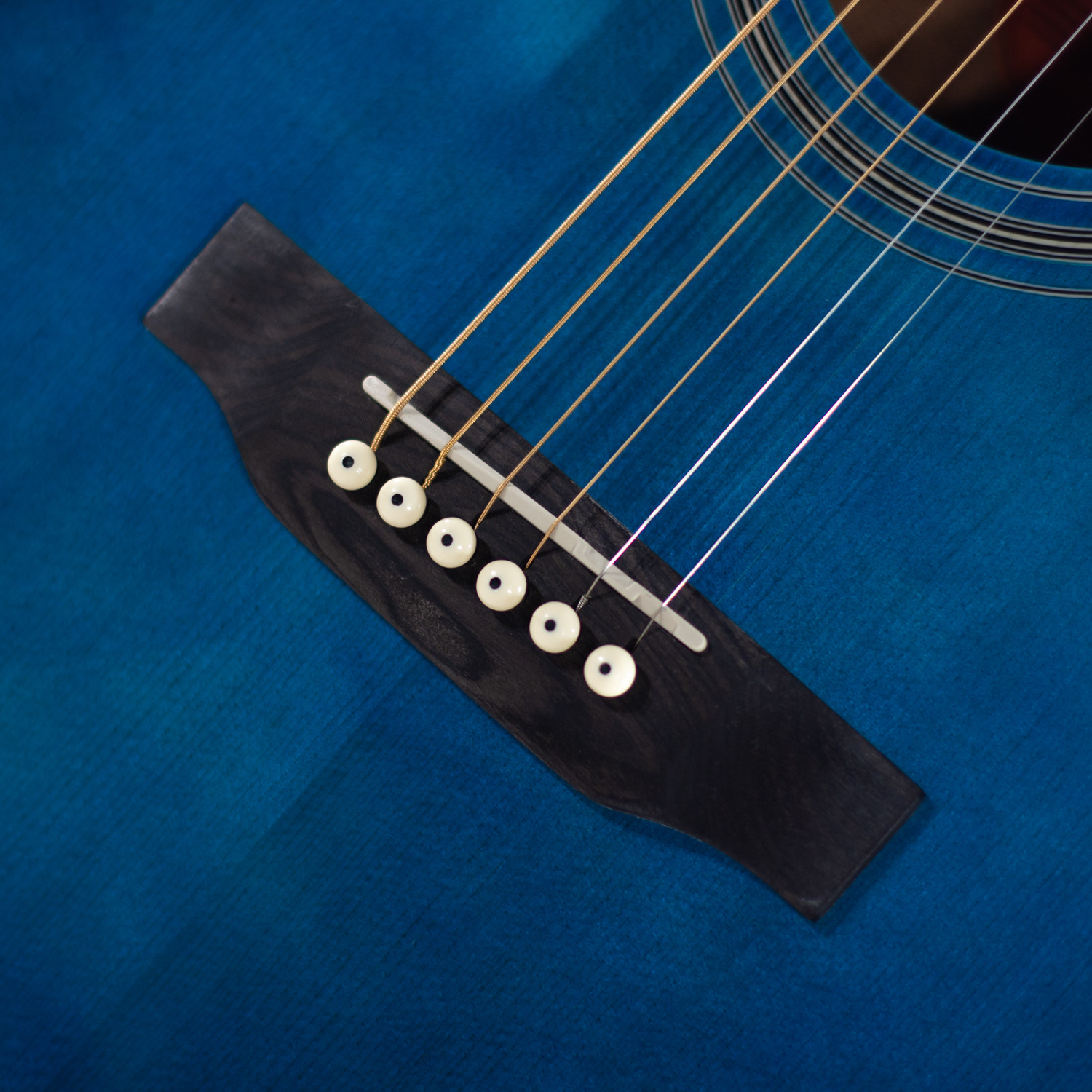 Dreadnought cutaway elettrificata blu