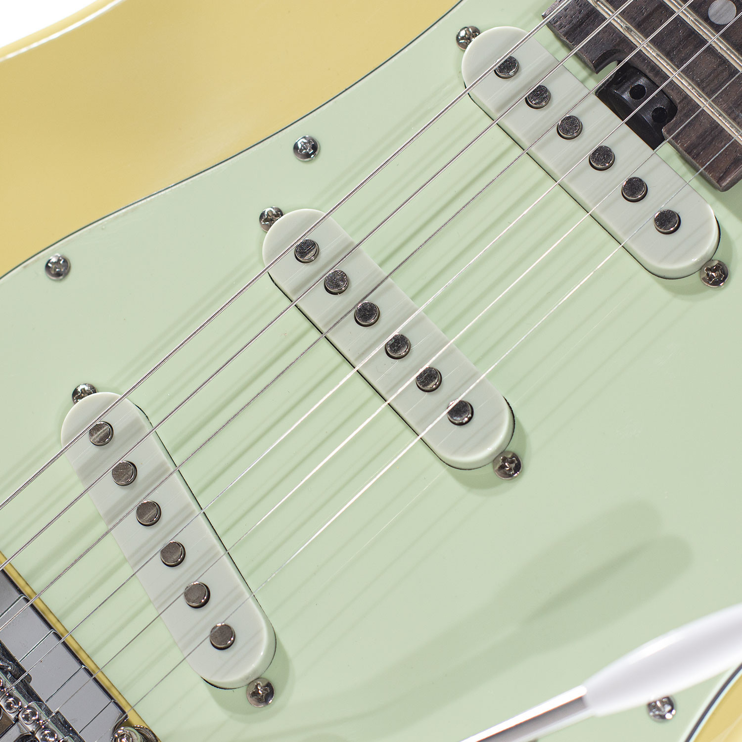 R66 Saint Louis Strato Style