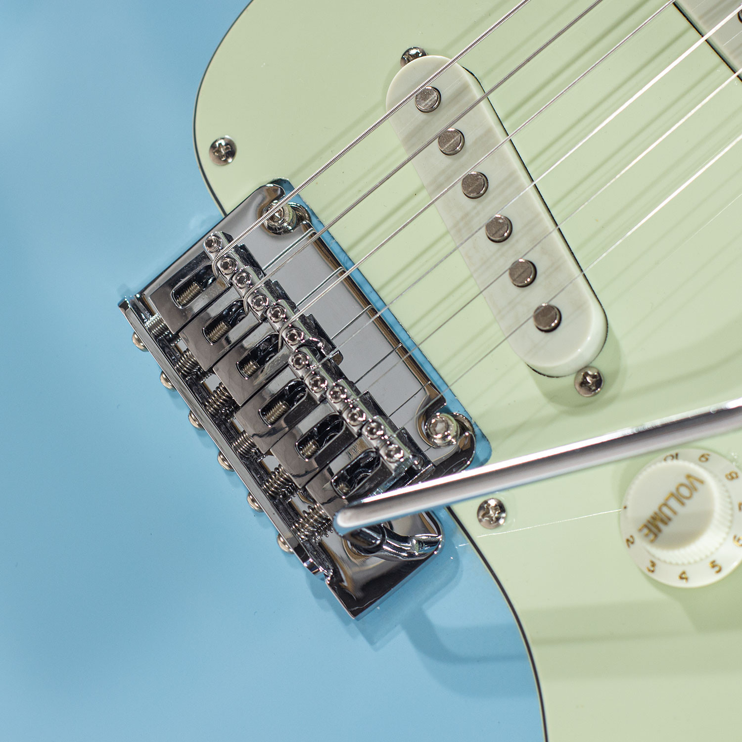 R66 Horizon Chicago Strato Style