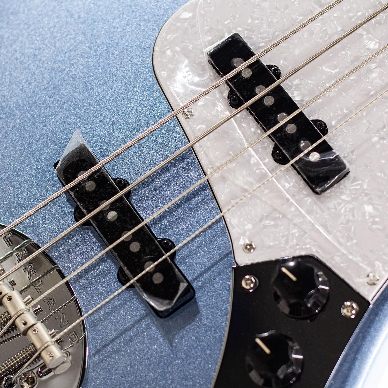 Skyline Darryl Jones 4 Lake Placid Blue