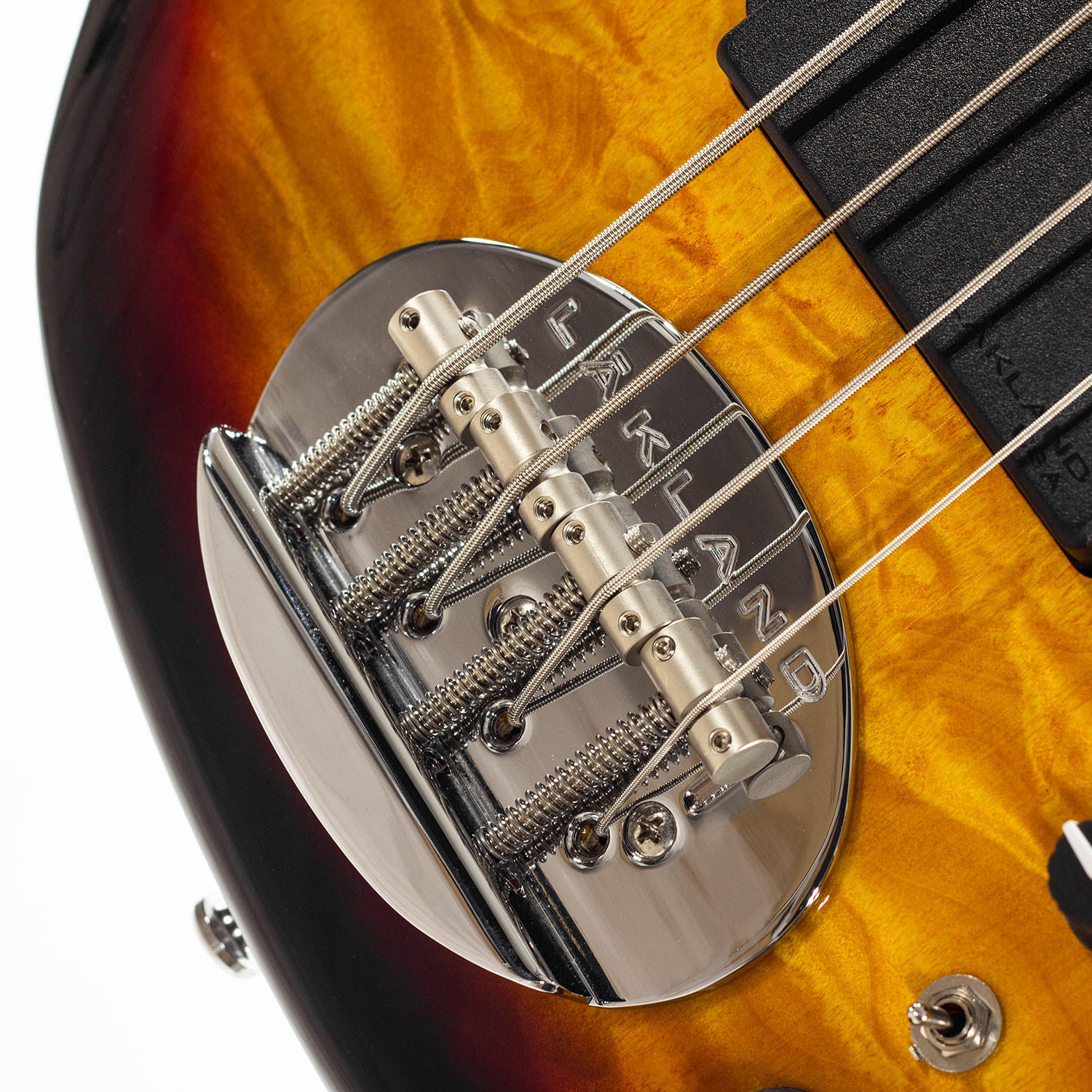 Skyline 44-02 Deluxe 3 Toni Sunburst