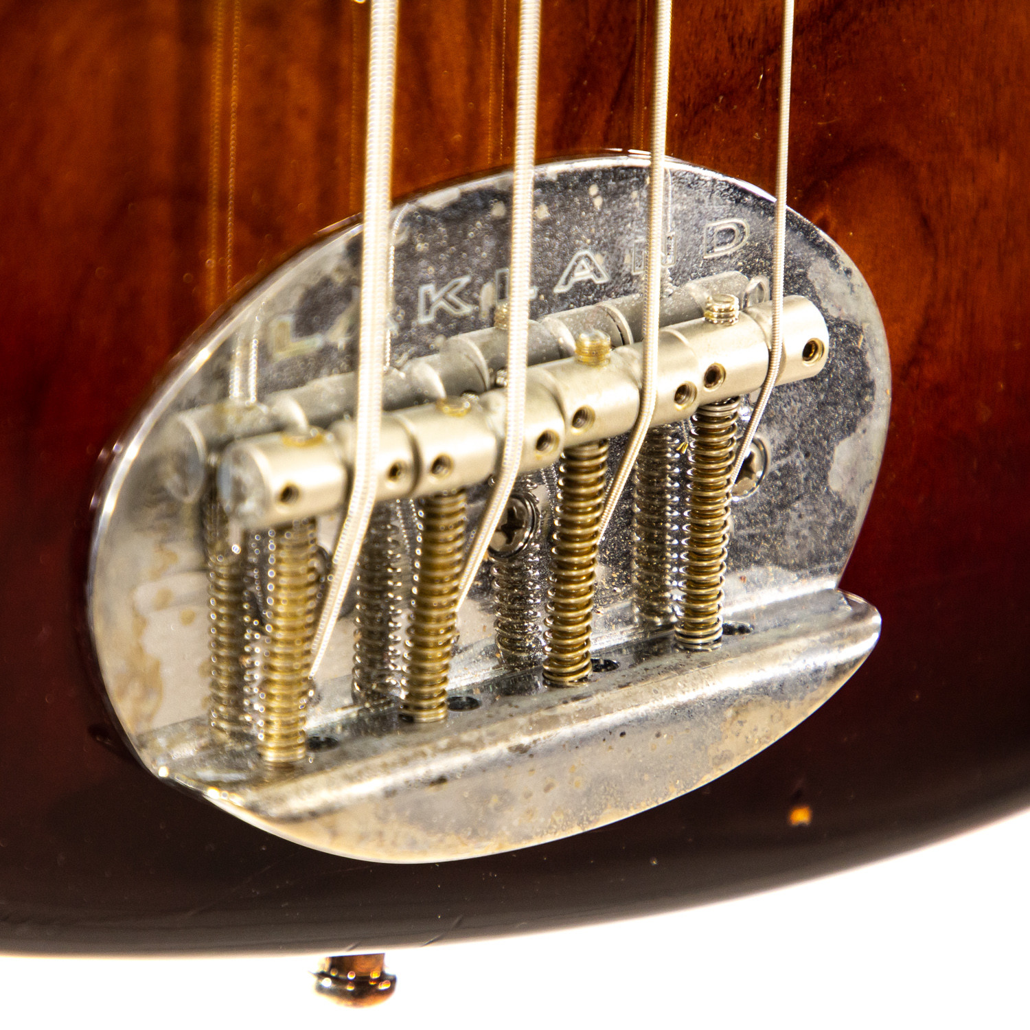 USA Classic Medium Relic 44-60 3 Toni Sunburst