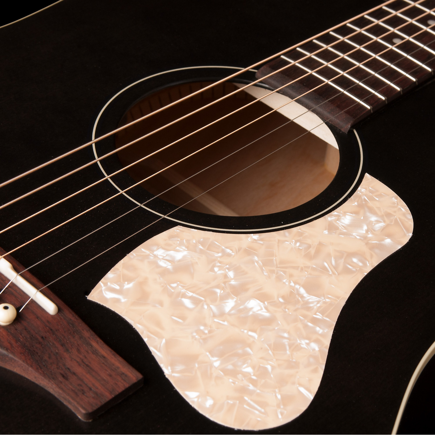 Americana Fadded Black