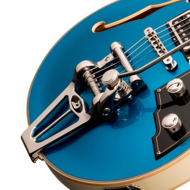 Starplayer TV Catalina Blue and White