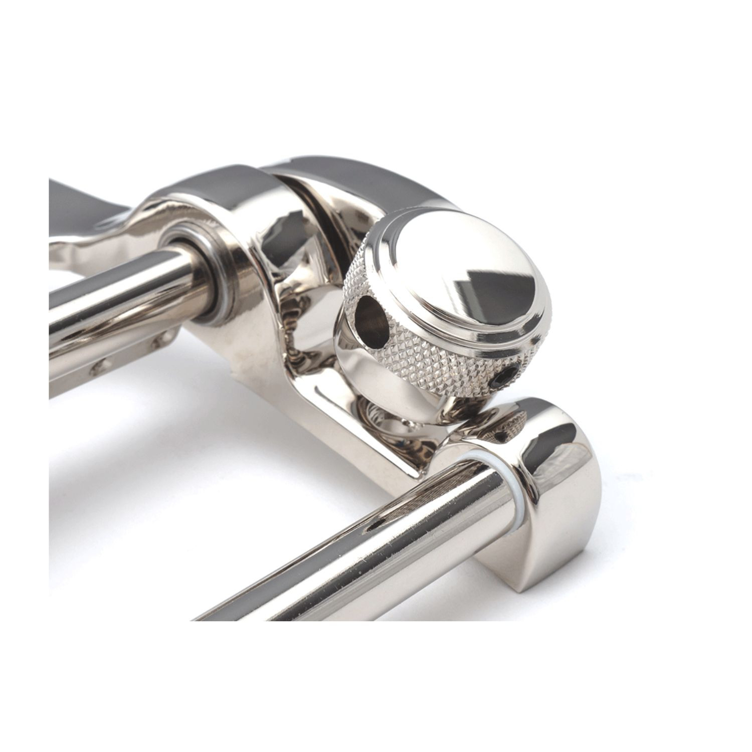 Diamond Deluxe Tremola Nickel Left Handed LV
