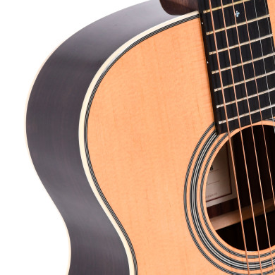 Standard All Solid OM