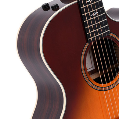 Special Edition Grand OM cutaway elettrificata