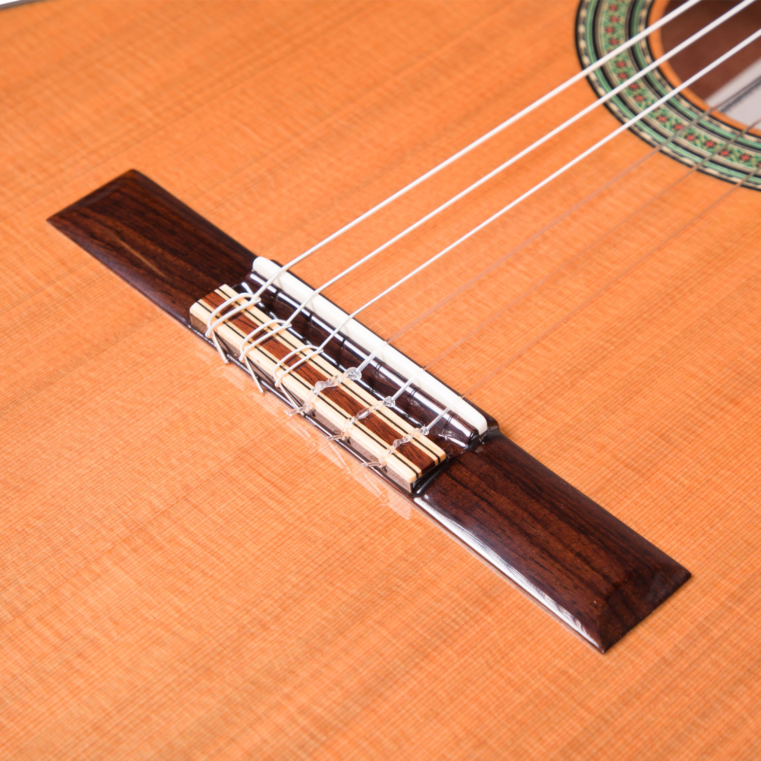 Chitarra Classica 4/4 Cutaway Thin Intermediate