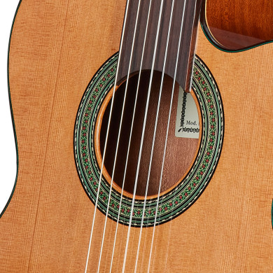 Chitarra Classica 4/4 Cutaway Intermediate