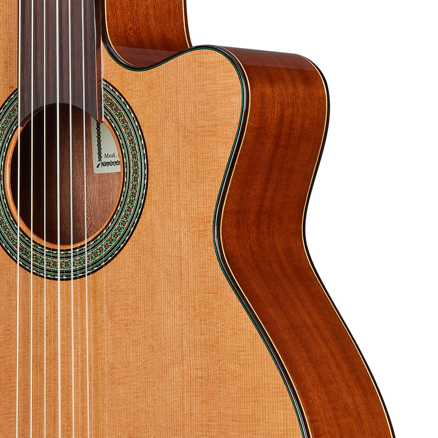 Chitarra Classica 4/4 Cutaway Intermediate