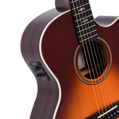 Special Edition Grand OM cutaway elettrificata