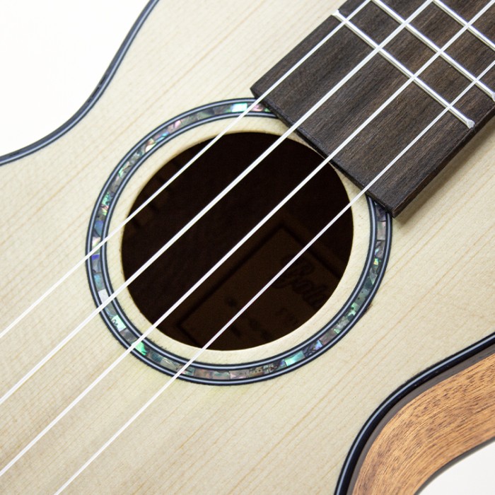 Collina Ukulele Soprano Spruce/Mahogany