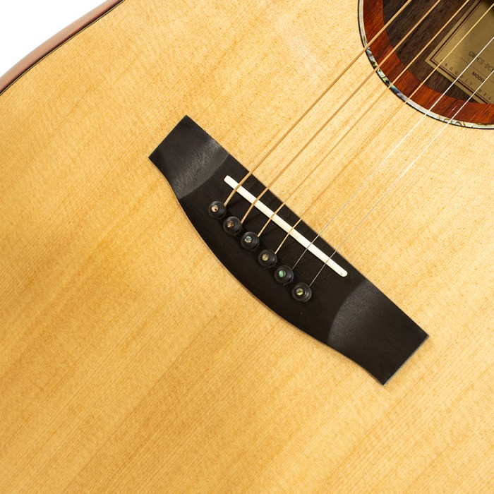 Collina Dreadnought Cutaway Armrest Ed.