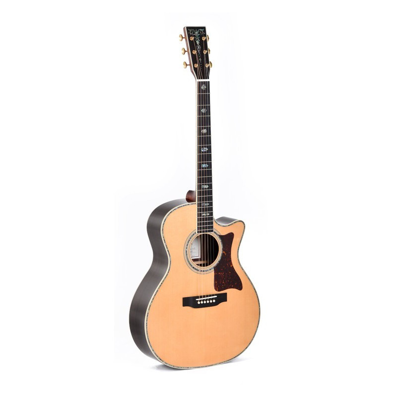 Custom Shop Grand OM cutaway elettrificata